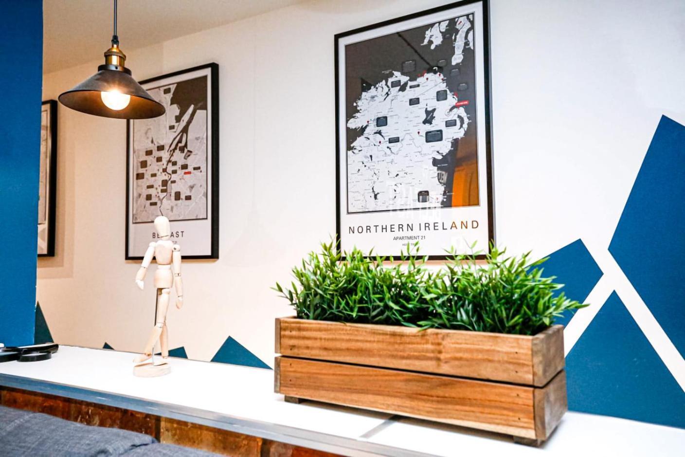 Funky City Apartment - Secure Parking - Wifi - Sleeps 6 - No Parties Белфаст Экстерьер фото